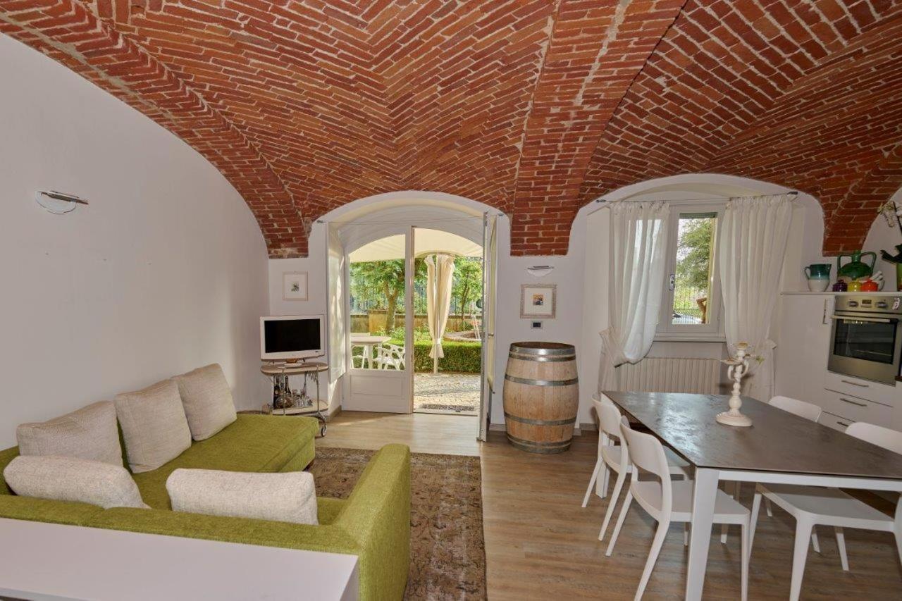 La Morra Suite Exterior foto